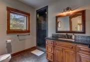 11710-Tinkers-Landing-Truckee-large-040-038-Bathroom-1500x1000-72dpi