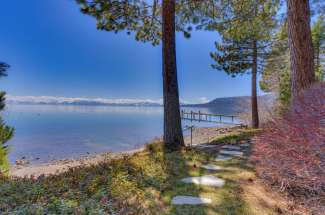 Lakeshore Boulevard Oasis