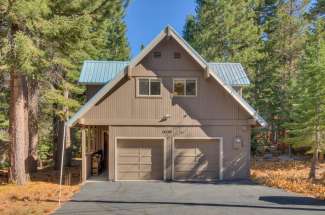 Charming Tahoe Donner Cabin